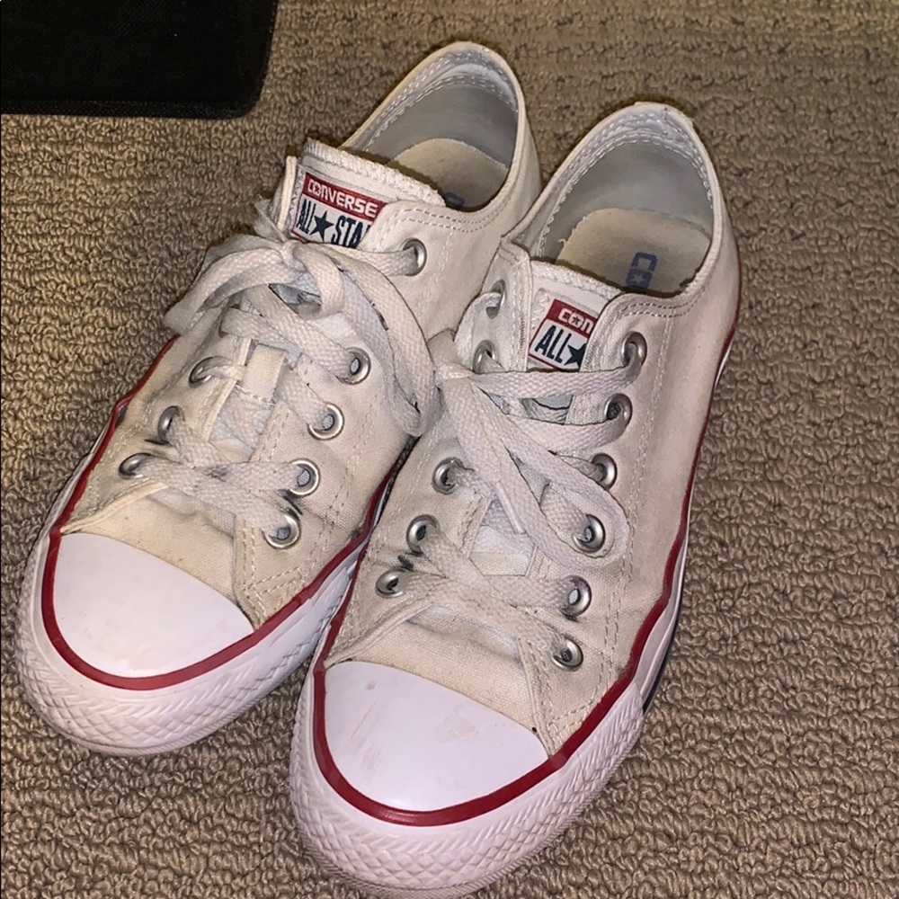 ⛵️SALE- Converse Shoes Size 7